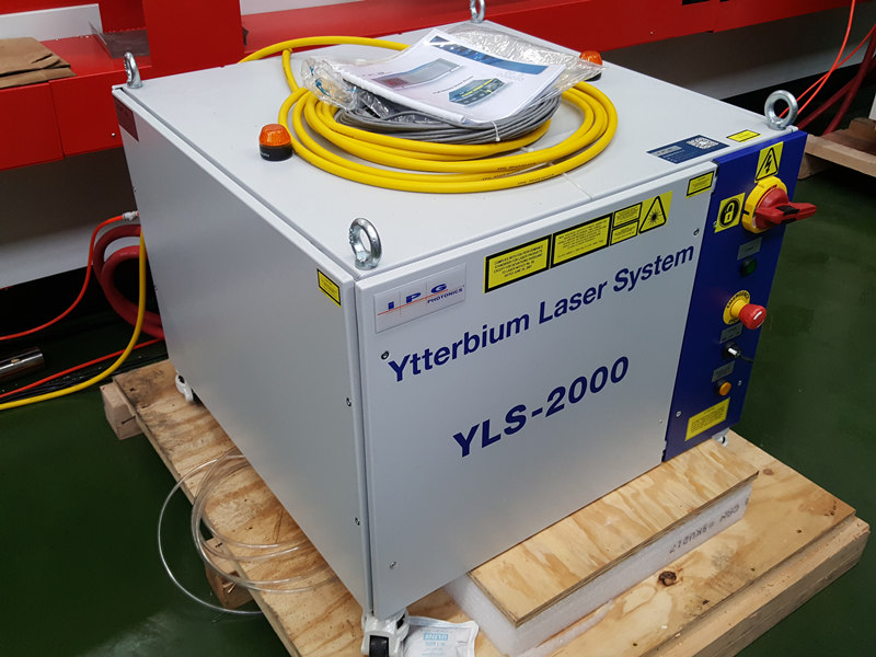激光IPG YLS-2000瓦激光光源，适用于2kw激光切割机